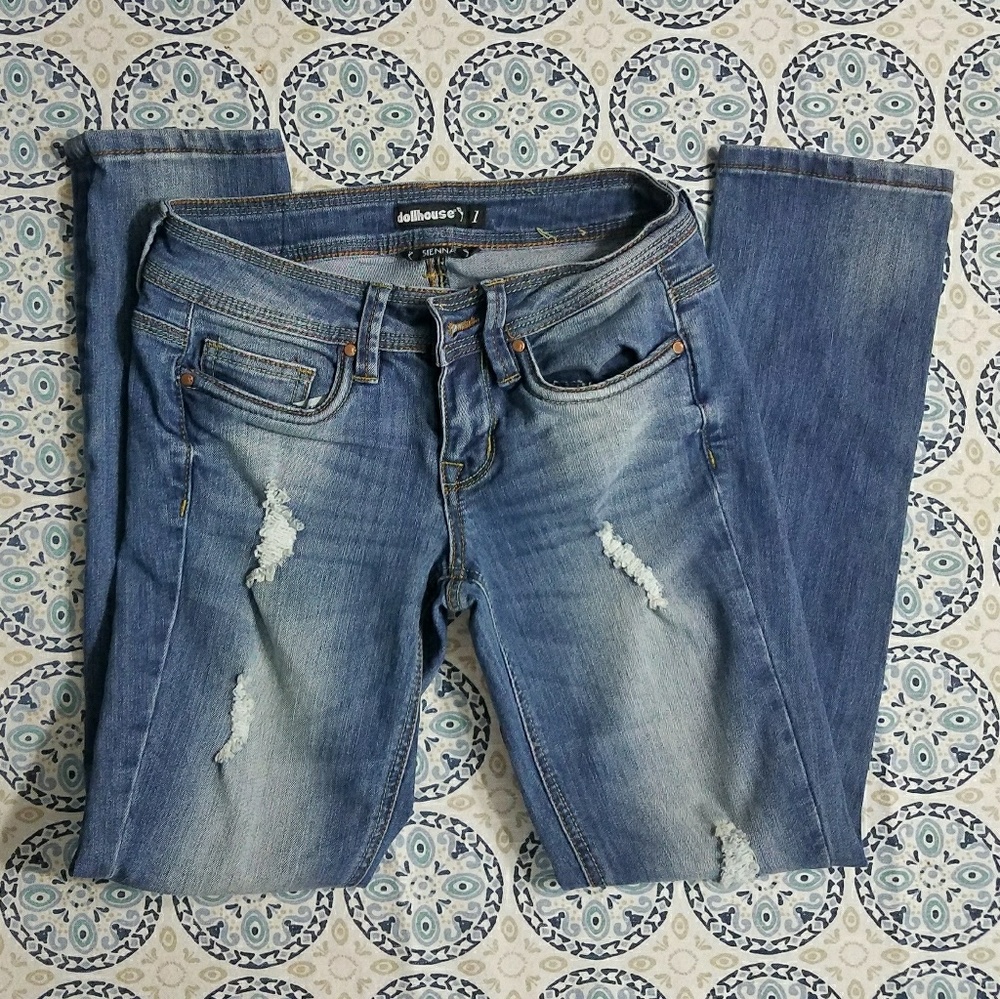 Dollhouse distressed skinny jeans size 1